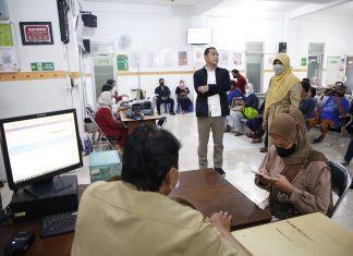 Cek Layanan Kesehatan di Puskesmas, Wali Kota Eri Cahyadi: Sistem Antrean Harus Dibenahi! Puskesmas Surabaya
