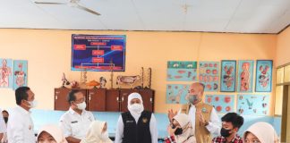 Wujudkan Target 100 Persen, Gubernur Khofifah Luncurkan Gerakan Akselerasi Implementasi Kurikulum Merdeka (IKM) Mandiri Gubernur Jawa Timur