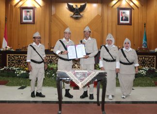APBD Surabaya 2023 Disahkan Sebesar Rp 11,2 Triliun Tepat di Hari Pahlawan Surabaya Raya