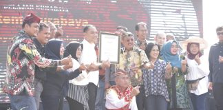 Tari Remo Pelajar Surabaya Pecahkan Rekor MURI Dunia Kategori Superlatif Tari Remo Massal