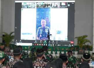 Pangdam V/Brawijaya Mengikuti Vidcon Bersama Kasad Dalam Rangka Kegiatan Baksos Peringatan Hari Juang TNI-AD ke-77 di Makorem 084/BJ Hankam