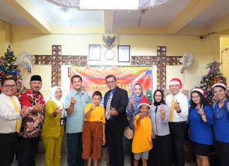 ASTON Inn Gresik, PT. Dharma Graha Utama & Gressmall Sambut Natal dengan Berbagi Sukacita serta Kasih di Panti Jompo Pelayanan Kasih Surabaya Hotel Aston Inn Gresik