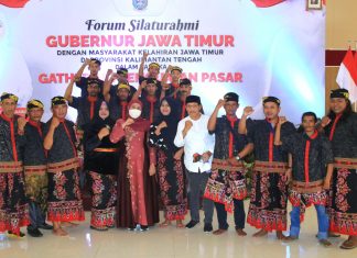 Bertemu Masyarakat Kelahiran Jatim di Kalteng, Gubernur Khofifah Terima Usulan Direct Flight dan tambah Rute Penerbangan Palangkaraya-Surabaya Gubernur Jawa Timur