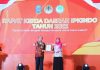 Komitmen Tinggi, Gubernur Khofifah Raih Penghargaan Pembina Penyuluh Kehutanan dari Menteri LHK Gubernur Jawa Timur