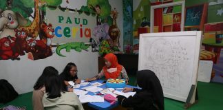 1.488 Siswa Mengikuti Program “Ayo Sinau Bareng dan Ngaji Bareng” di Balai RW Surabaya Raya