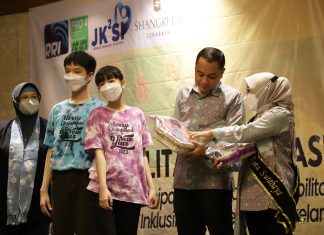 Pemkot Surabaya Segera Buatkan SKG Khusus Pasarkan Produk Penyandang Disabilitas di Rumah Anak Prestasi Hari Disabilitas Internasional