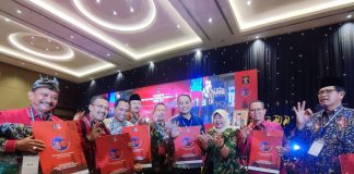 Surabaya Terima Penghargaan Kota Peduli HAM, Ini Parameter Penilaiannya Wali Kota Surabaya