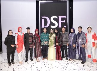 Hadiri DSF ke-7, Wagub Emil Minta Walikota Kediri Daftarkan HAKI Tenun Ikat Banjar Kidul Kediri Emil Dardak