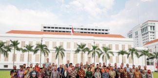 Hadiri Pembukaan Rakernas BPDLH 2022, menurut Wagub Emil Kehadiran BPDLH Jadi Penunjang Komitmen Pemprov Jatim Dalam Pengurangan Emisi Gas Karbon Politik & Pemerintahan