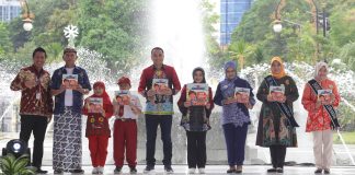 Rini Indriyani Eri Cahyadi Launching Buku Fafa Belajar Menabung, Jadi Sarana Pengenalan Literasi Keuangan Sejak Dini Bunda PAUD