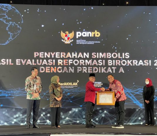 Satu-Satunya Kota di Indonesia, Pemkot Surabaya Raih Peringkat A Indeks Reformasi Birokrasi Wali Kota Surabaya