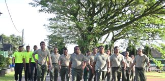 Pangdam V/Brawijaya Tekankan Kehadiran Prajurit Jadi Solusi Ditengah Kesulitan Masyarakat Pangdam V/Brawijaya Tekankan Kehadiran Prajurit Jadi Solusi Ditengah Kesulitan Masyarakat (foto : Pendam V)