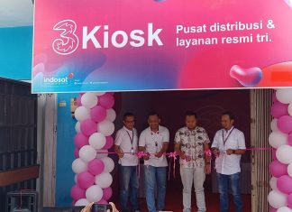 Berkomitmen Layani Pelanggan di Seluruh Pelosok Jawa Timur, IOH Luncurkan Mini 3Store bernama “3Kiosk” Berkomitmen Layani Pelanggan di Seluruh Pelosok Jawa Timur, IOH Luncurkan Mini 3Store bernama “3Kiosk”