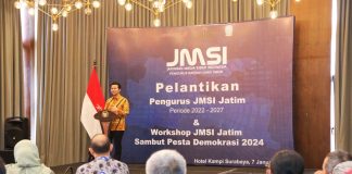 Hadiri Pelantikan Pengurus JMSI Jatim Periode 2022-2027, Wagub Emil Dardak Harap Keberadaan JMSI Mampu Tingkatkan Literasi Digital Masyarakat Hadiri Pelantikan Pengurus JMSI Jatim Periode 2022-2027, Wagub Emil Dardak Harap Keberadaan JMSI Mampu Tingkatkan Literasi Digital Masyarakat