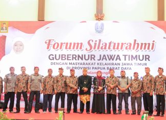 Hadiri Forum Silaturahmi Dengan Masyarakat Asal Jatim di Papua Barat Daya, Gubernur Jawa Timur : Sambung Seduluran, Sambung Perdagangan Hadiri Forum Silaturahmi Dengan Masyarakat Asal Jatim di Papua Barat Daya, Gubernur Jawa Timur : Sambung Seduluran, Sambung Perdagangan