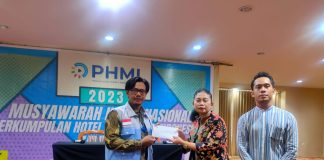 PHMI Sukses Gelar ‘PHMI Fest’ Selama 3 Hari di Royal Plaza, Dana Hasil Lelang Voucher Hotel Diserahkan ke Sahabat Mustahiq