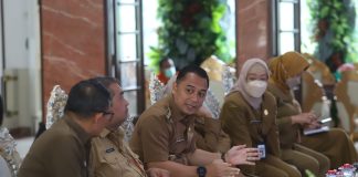 PPKM Resmi Dicabut, Wali Kota Eri Beberkan Strategi Percepatan Laju Perekonomian Surabaya Raya