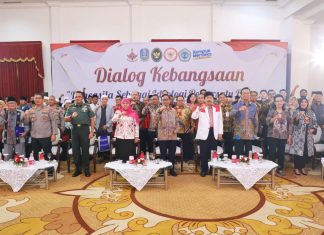 Jawa Timur menjadi Tuan Rumah Dialog Kebangsaan dengan tema “Pancasila Sebagai Ideologi Pemersatu Bangsa” Jawa Timur menjadi Tuan Rumah Dialog Kebangsaan dengan tema Pancasila Sebagai Ideologi Pemersatu Bangsa