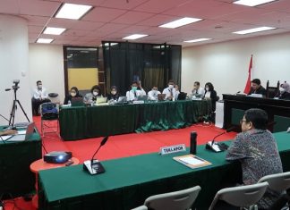 KPPU Periksa Empat Saksi Perkara Minyak Goreng Nasional di Kanwil IV KPPU Surabaya KPPU Periksa Empat Saksi Perkara Minyak Goreng Nasional di Kanwil IV KPPU Surabaya