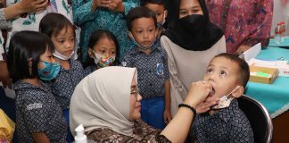Kendalikan Penyakit Campak, Pemkot Surabaya Tingkatkan Cakupan Imunisasi Measles Rubella Kendalikan Penyakit Campak, Pemkot Surabaya Tingkatkan Cakupan Imunisasi Measles Rubella