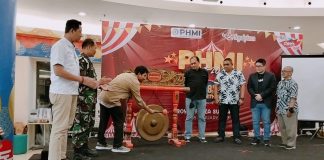 PHMI Fest 2023 Dibuka Hari Ini, Puluhan Hotel dan UMKM Ramaikan Pameran di Royal Plaza Surabaya PHMI Fest 2023 Dibuka Hari Ini, Puluhan Hotel dan UMKM Ramaikan Pameran di Royal Plaza Surabaya