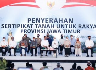 PTSL Jatim Tahun 2022 Capai 100 Persen, Gubernur Khofifah Apresiasi Komitmen dan Kerja Keras BPN Se-Jatim serta Kepala Daerah dan Dukungan Masyarakat PTSL Jatim Tahun 2022 Capai 100 Persen, Gubernur Khofifah Apresiasi Komitmen dan Kerja Keras BPN Se-Jatim serta Kepala Daerah dan Dukungan Masyarakat