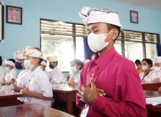 Pemkot Surabaya Buka Beasiswa Penghafal Kitab Suci 1.317 Kuota Pemkot Surabaya Buka Beasiswa Penghafal Kitab Suci 1.317 Kuota (foto : ist)