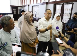 Polemik Penyegelan Sekolah YPI Cokroaminoto Selesai, Pengurus Yayasan Minta Maaf ke Pemkot Surabaya Polemik Penyegelan Sekolah YPI Cokroaminoto Selesai, Pengurus Yayasan Minta Maaf ke Pemkot Surabaya