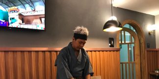 Sushi saus rendang dan pecel di Aston Inn Jemursari Surabaya Sushi saus rendang dan pecel di Aston Inn Jemursari Surabaya