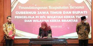 Tandatangani Kesepakatan Bersama Pengelolaan PI 10 %, Gubernur Jawa Timur Harap Jadi Pengungkit Ekonomi dan Mampu Tingkatkan Pembangunan Daerah Tandatangani Kesepakatan Bersama Pengelolaan PI 10 %, Gubernur Jawa Timur Harap Jadi Pengungkit Ekonomi dan Mampu Tingkatkan Pembangunan Daerah