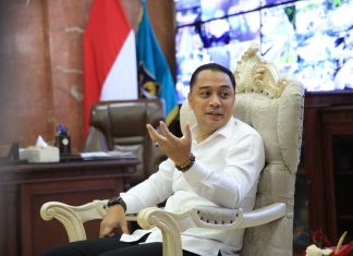 Wali Kota Eri Cahyadi Pastikan Sekda Terpilih Menjabat Maksimal Tiga Tahun Wali Kota Eri Cahyadi Pastikan Sekda Terpilih Menjabat Maksimal Tiga Tahun