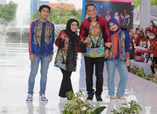Akhir Tahun 2022, Wali Kota Eri Cahyadi bersama Pejabat Pemkot Fashion Show Promosikan Batik Khas Surabaya Wali Kota Surabaya