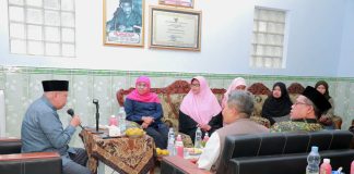 Beri Apresiasi dan Penguatan, Gubernur Khofifah Dorong Pemantapan Ekosistem Pembelajaran di Kampung Inggris Pare Kediri Beri Apresiasi dan Penguatan, Gubernur Khofifah Dorong Pemantapan Ekosistem Pembelajaran di Kampung Inggris Pare Kediri