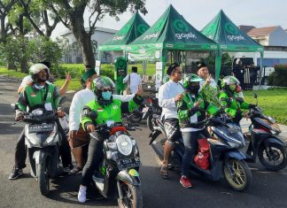Gojek Hadirkan Posko Antar di Puncak Peringatan Satu Abad NU Gojek Hadirkan Posko Antar di Puncak Peringatan Satu Abad NU