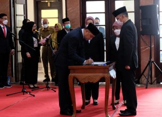 Berdasarkan Sistem Merit, Wali Kota Eri Cahyadi Rotasi 35 Pejabat Pemkot Surabaya