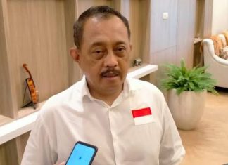 Ketersediaan Lahan Makam Menjadi Perhatian, Wakil Walikota Surabaya Armuji sebut Pemkot Siapkan TPU Waru Gunung Ketersediaan Lahan Makam Menjadi Perhatian, Wakil Walikota Surabaya Armuji sebut Pemkot Siapkan TPU Waru Gunung