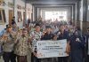 Masih Memperingati 1 Abad NU, Baksos Peduli Ponpes 2023 dicanangkan di Ponpes Al Falah Ploso Kediri oleh RMI NU Jatim -YBSI dan Djarum Foundation Masih Memperingati 1 Abad NU, Baksos Peduli Ponpes 2023 dicanangkan di Ponpes Al Falah Ploso Kediri oleh RMI NU Jatim -YBSI dan Djarum Foundation