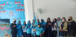 Pelatihan Digital Marketing (Tik Tok) Bidang Perempuan DPD Partai Gelora Surabaya bekerjasama dengan Tik Tok Shop Pelatihan Digital Marketing (Tik Tok) Bidang Perempuan DPD Partai Gelora Surabaya bekerjasama dengan Tik Tok Shop
