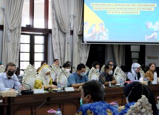 World Bank Acungi Jempol Program Penanganan Stunting Surabaya, Minta Pemerintah Pusat Replikasi World Bank Acungi Jempol Program Penanganan Stunting Surabaya, Minta Pemerintah Pusat Replikasi