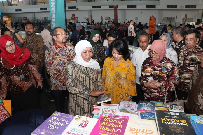 Akreditasi Perpustakaan Jatim Terbanyak di Indonesia, Gubernur Khofifah Mari Tingkatkan Minat Baca dan Literasi Digital