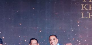 Berstatus Universal Health Coverage, Pemkot Surabaya Terima Penghargaan Dalam UHC Award Berstatus Universal Health Coverage, Pemkot Surabaya Terima Penghargaan Dalam UHC Award