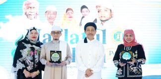 Pada Haflatul Imtihan Ke-91 PP Zainul Hasan Genggong Puteri, Gubernur Khofifah Sampaikan Pentingnya Santri Jadi Sosok Game Changer Hadapi Ketidakpastian Dunia Pada Haflatul Imtihan Ke-91 PP Zainul Hasan Genggong Puteri, Gubernur Khofifah Sampaikan Pentingnya Santri Jadi Sosok Game Changer Hadapi Ketidakpastian Dunia