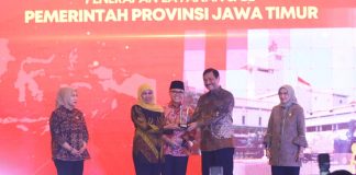 Raih Digital Government Award dari Kemenpan-RB, Gubernur Khofifah Tekankan Penguatan Layanan Publik Berbasis Digital yang Berdampak, Efektif dan Efisien Raih Digital Government Award dari Kemenpan-RB, Gubernur Khofifah Tekankan Penguatan Layanan Publik Berbasis Digital yang Berdampak, Efektif dan Efisien