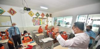 Wujudkan PPDB Humanis, Pemerhati Pendidikan Isa Ansori Sarankan Untuk Pertimbangkan Kepentingan Terbaik Anak di Surabaya Wujudkan PPDB Humanis, Pemerhati Pendidikan Isa Ansori Sarankan Untuk Pertimbangkan Kepentingan Terbaik Anak di Surabaya