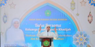 Apresiasi Sistem Pembelajaran Sekolah Khadijah, Gubernur Khofifah Beri Hadiah Dua Siswa SMA Khadijah yang Dapat Golden Ticket Diterima di Universitas Airlangga Apresiasi Sistem Pembelajaran Sekolah Khadijah, Gubernur Khofifah Beri Hadiah Dua Siswa SMA Khadijah yang Dapat Golden Ticket Diterima di Universitas Airlangga