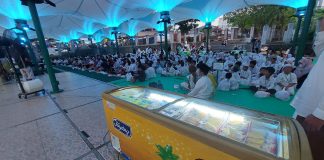 Joyday bagikan 8000 Es Krim Gratis untuk Buka Puasa Anak-anak di Berbagai Kota Joyday bagikan 8000 Es Krim Gratis untuk Buka Puasa Anak-anak di Berbagai Kota