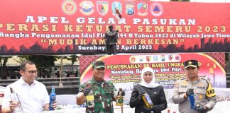 Pimpin Apel Operasi Ketupat 2023, Gubernur Khofifah Ajak 148.261 Personil Sinergi Pastikan Kelancaran Mudik Lebaran