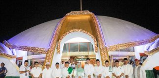 Tarawih di Masjid Jami’ Jember, Gubernur Khofifah tekankan Bulan Ramadhan Jadi Perekat Silaturahim dan Penguat Kesalehan Sosial Tarawih di Masjid Jami' Jember, Gubernur Khofifah tekankan Bulan Ramadhan Jadi Perekat Silaturahim dan Penguat Kesalehan Sosial