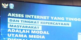 Buka Jatim Media Summit, Gubernur Khofifah Dorong Pelaku Media Makin Adaptif Melakukan Konvergensi Media Melalui Multiplatform Digital Buka Jatim Media Summit, Gubernur Khofifah Dorong Pelaku Media Makin Adaptif Melakukan Konvergensi Media Melalui Multiplatform Digital