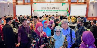 Hadiri Rakernas Majelis Diktilitbang PP Muhammadiyah, Gubernur Khofifah Ajak Perguruan Tinggi Muhammadiyah Tingkatkan Indeks Inovasi dan Daya Saing Global Hadiri Rakernas Majelis Diktilitbang PP Muhammadiyah, Gubernur Khofifah Ajak Perguruan Tinggi Muhammadiyah Tingkatkan Indeks Inovasi dan Daya Saing Global